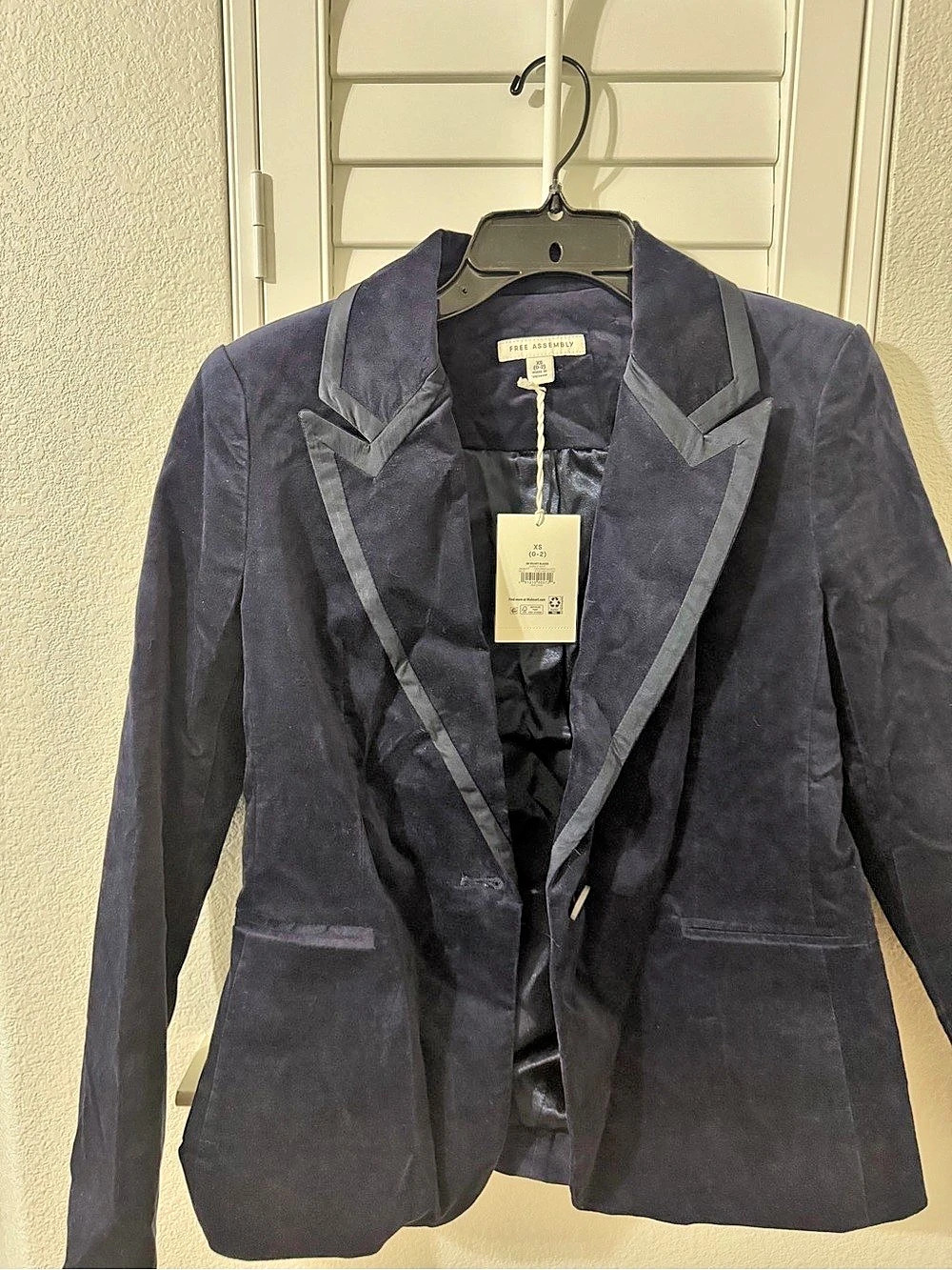 Free Assembly S8 Velvet Blazer Velvet Blazer Black Size XS NWT